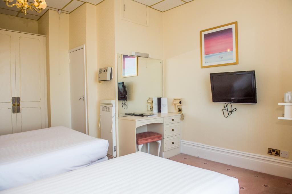 The Chadwick Hotel ลิธึม เซนต์ แอนน์ส ภายนอก รูปภาพ