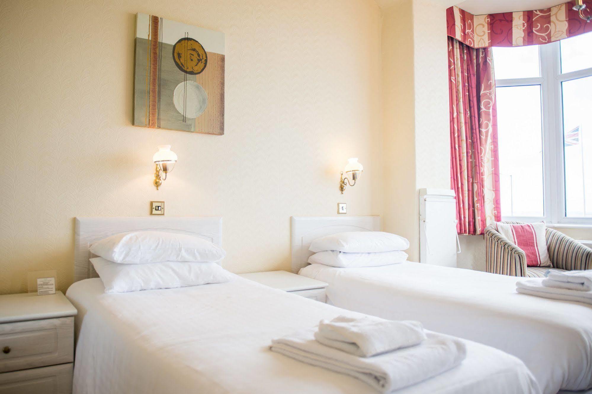 The Chadwick Hotel ลิธึม เซนต์ แอนน์ส ภายนอก รูปภาพ