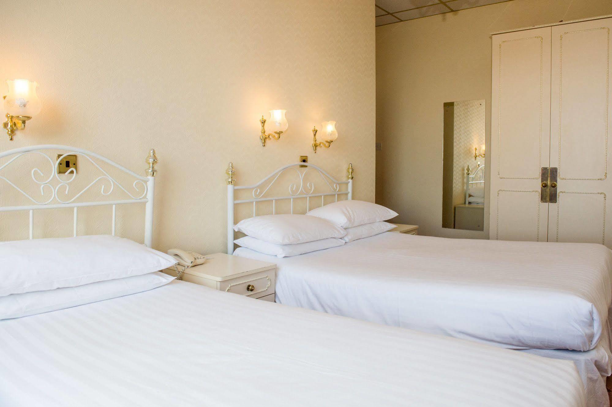 The Chadwick Hotel ลิธึม เซนต์ แอนน์ส ภายนอก รูปภาพ