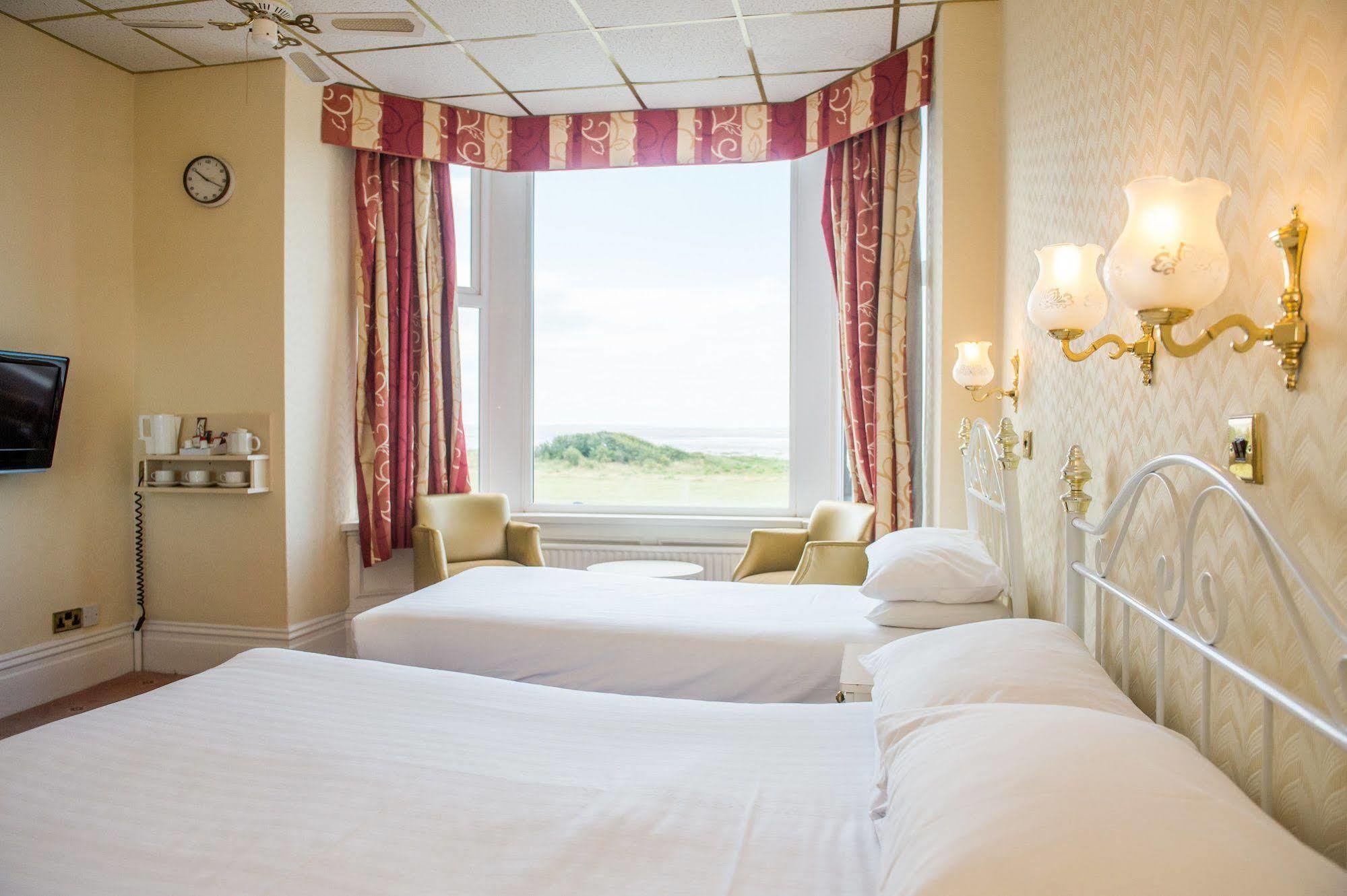 The Chadwick Hotel ลิธึม เซนต์ แอนน์ส ภายนอก รูปภาพ
