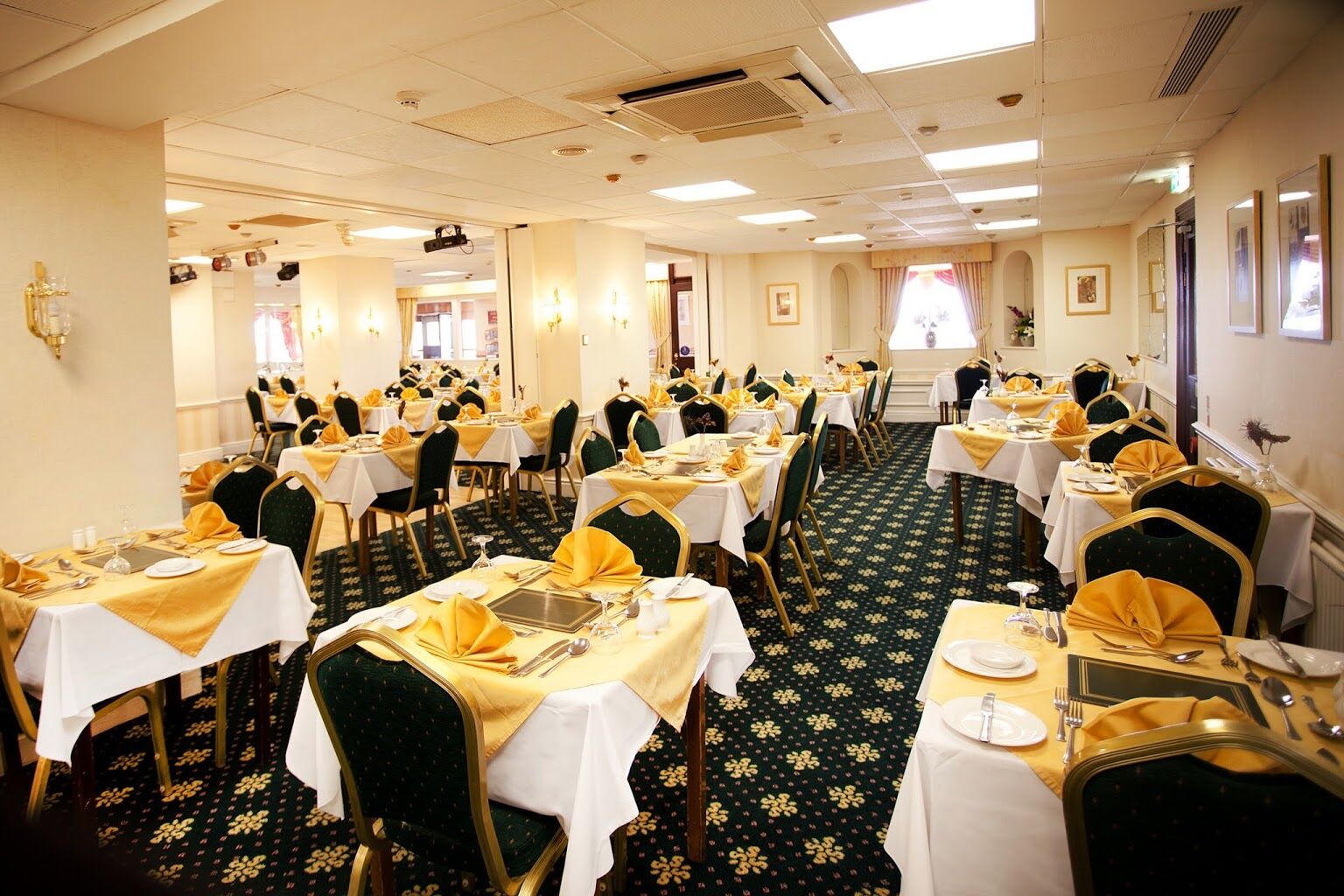 The Chadwick Hotel ลิธึม เซนต์ แอนน์ส ภายนอก รูปภาพ